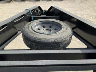 Used DP Platinum Star 102"x40' GN Flatbed