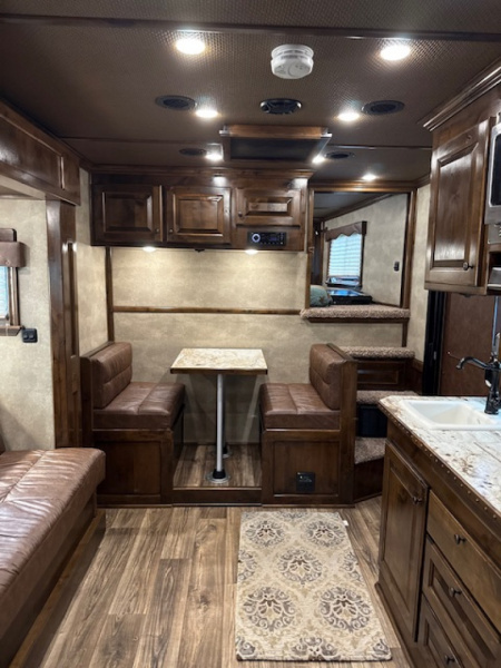 Used 2019 Cimarron Trailers 8' wide 3 horse w/15' lq gen and midtack Horse Trailer