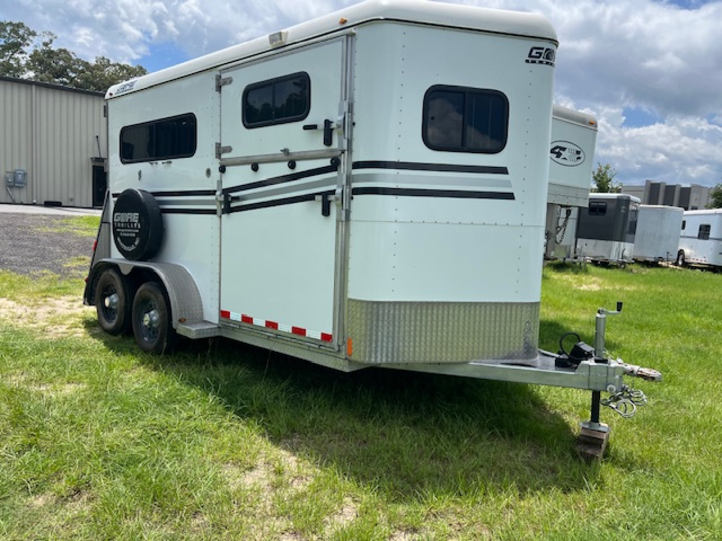 Used 2023 Gore Trailers 2 horse straight load w/side ramp Horse Trailer