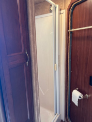 Used 2007 Exiss Trailers 3 horse w/ 7' living quarters Horse Trailer