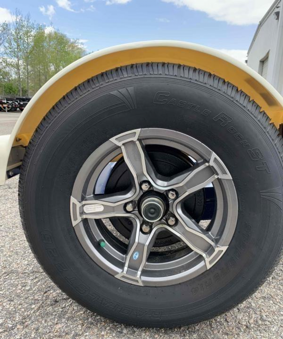 New 2025 Master Tow 80T Tow Dolly w/ Surge Brakes