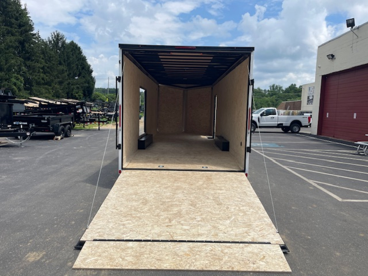 New END OF THE YEAR CLEARANCE SALE***8.5 x 24 LOOK Element Se 10k Enclosed Car Trailer***Blackout Package