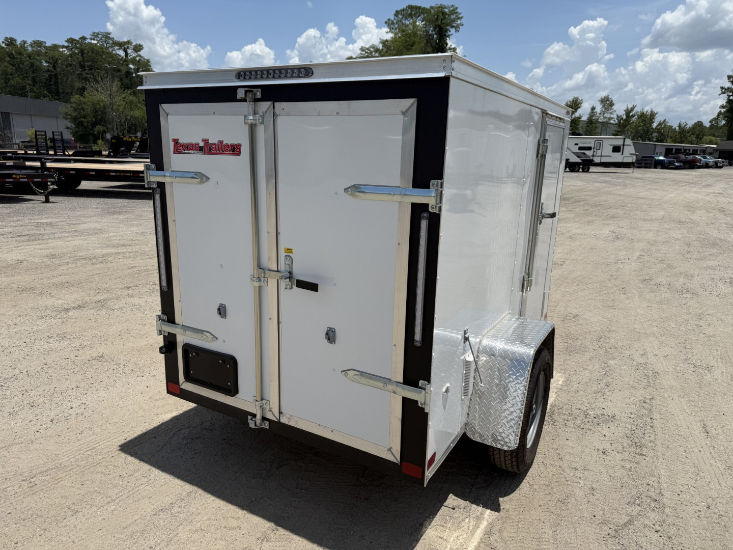 New TX5X8SA TEXAS TRAILERS 5' X 8' CARGO / ENCLOSED TRAILER W/ DOUBLE REAR DOORS & SIDE DOOR