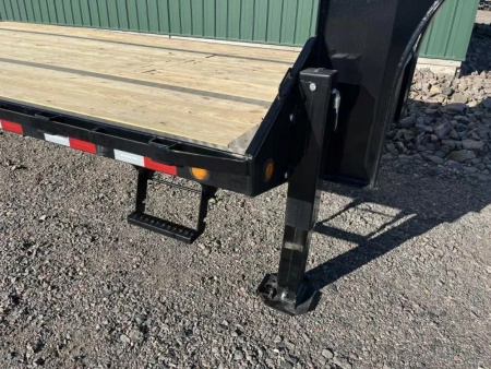 New 2026 34' 25.9k PJ Low-Pro with Hydraulic Dove Trailer