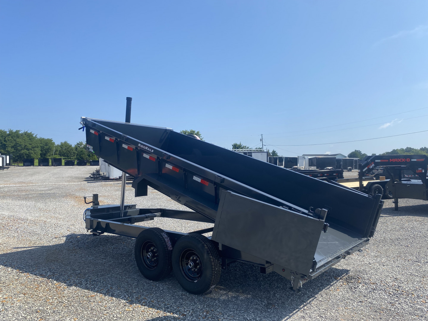 New 2026 Lamar 83" x 16' 14k Telescopic Dump Trailer
