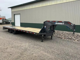 New 2025 30' Diamond C FMAX210 Gooseneck Flatbed Trailer