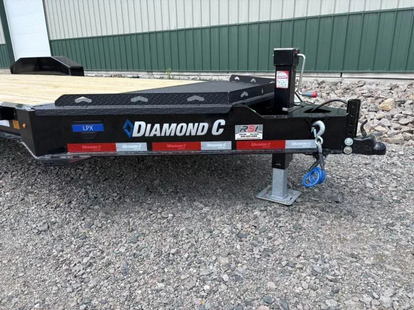 New 2025 20' 14.9k Diamond C LPX207 Equipment Trailer