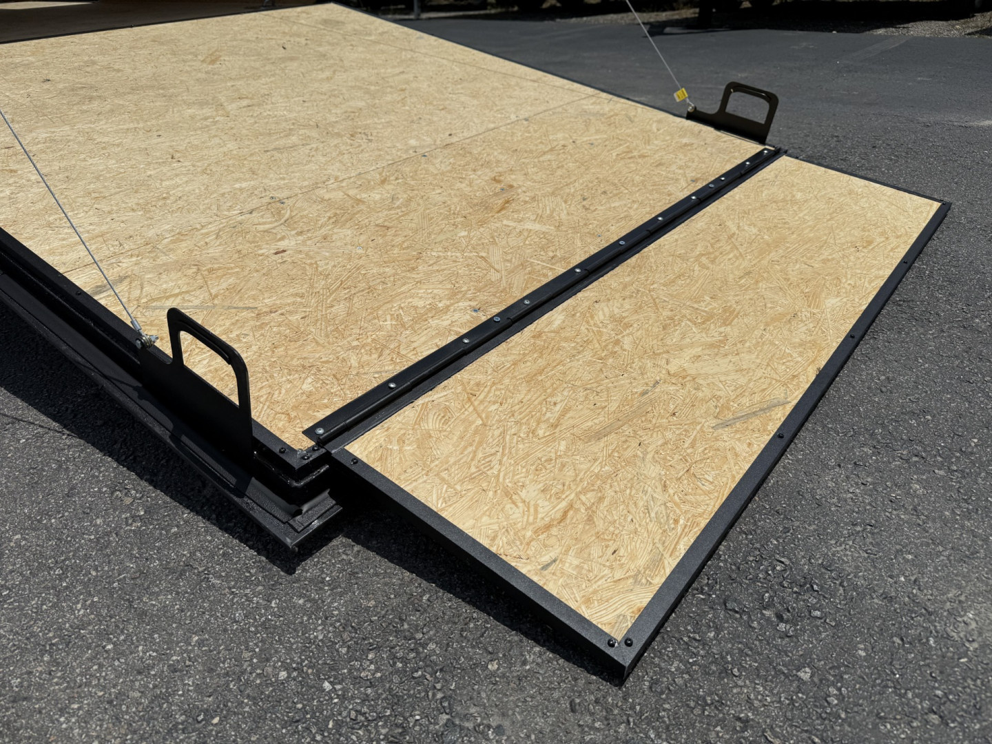 New TX6X10SA TEXAS TRAILERS 6' X 10' CARGO / ENCLOSED TRAILER W/ RAMP DOOR & SIDE DOOR