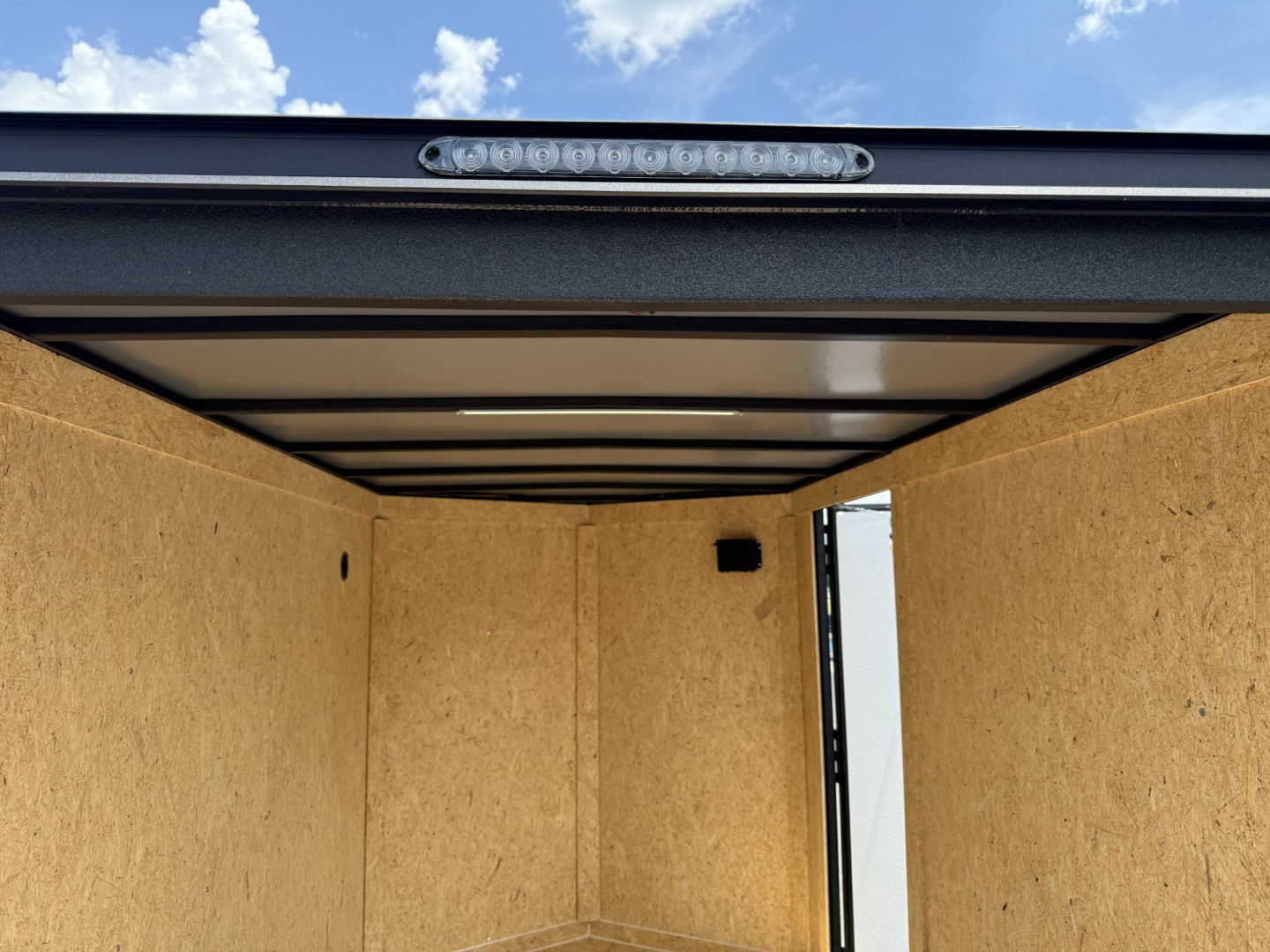 New TX6X10SA TEXAS TRAILERS 6' X 10' CARGO / ENCLOSED TRAILER W/ RAMP DOOR & SIDE DOOR