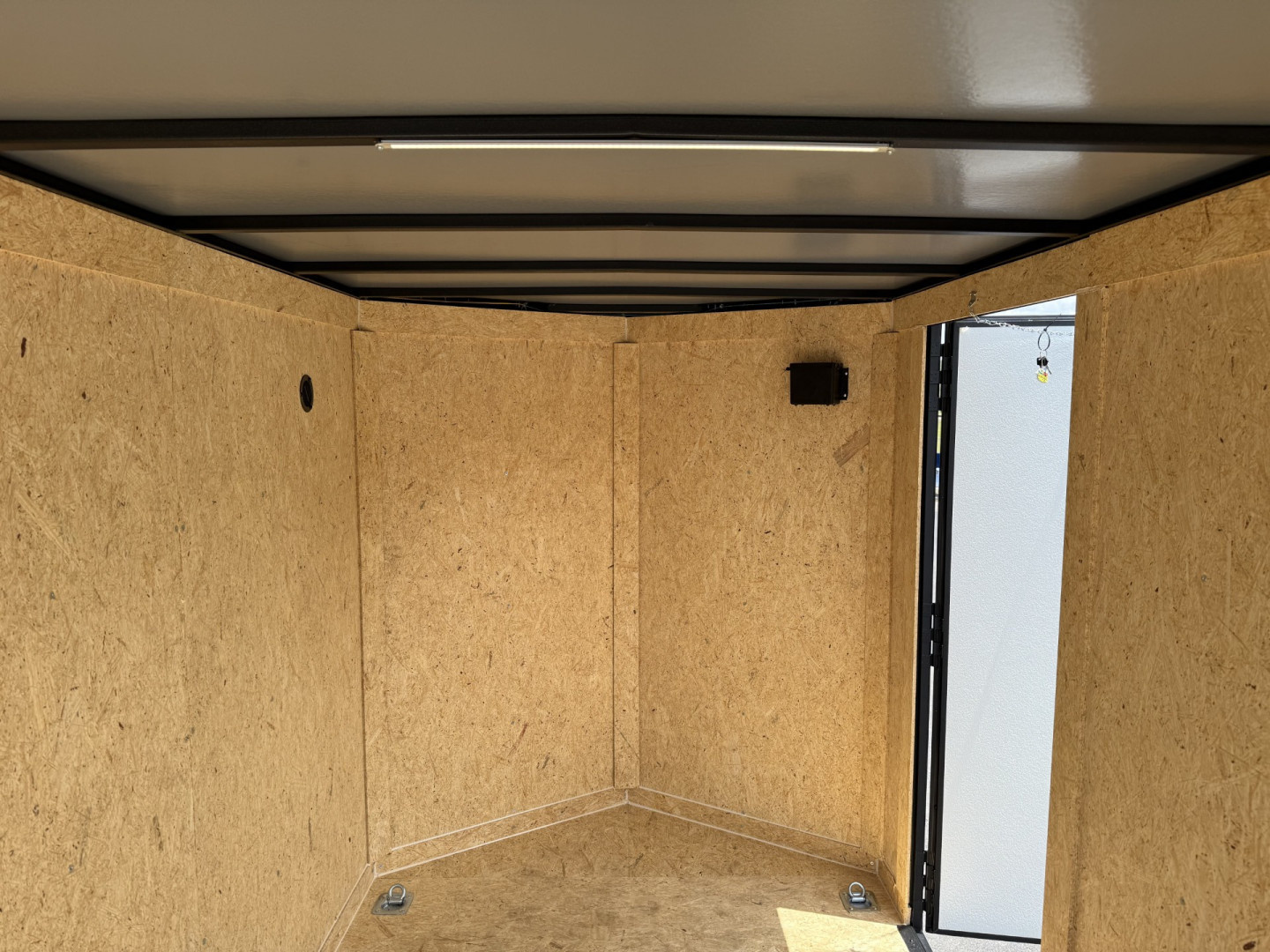 New TX6X10SA TEXAS TRAILERS 6' X 10' CARGO / ENCLOSED TRAILER W/ RAMP DOOR & SIDE DOOR