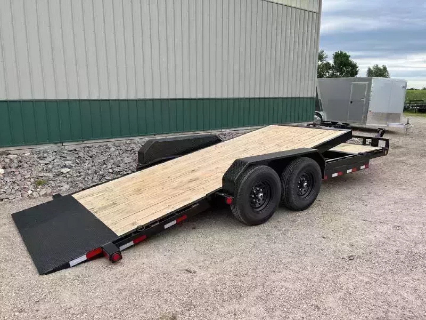 New 2026 20' 14k PJ 6" Channel Equipment Tilt Trailer