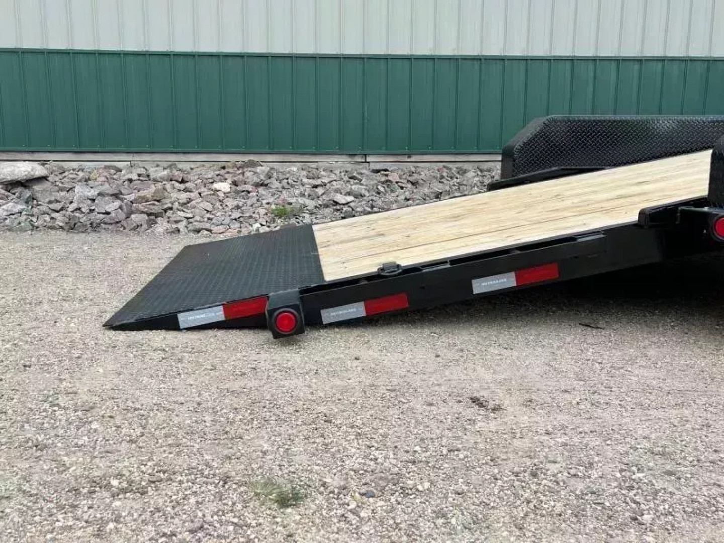 New 2026 20' 14k PJ 6" Channel Equipment Tilt Trailer