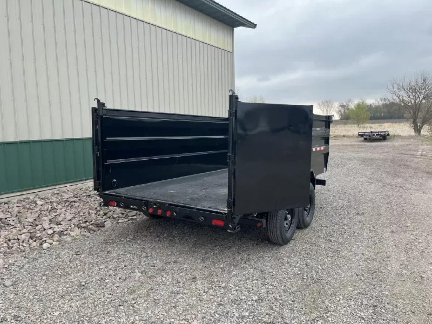 New 2025 PJ 14'x83" Low Pro High Side Dump Trailer