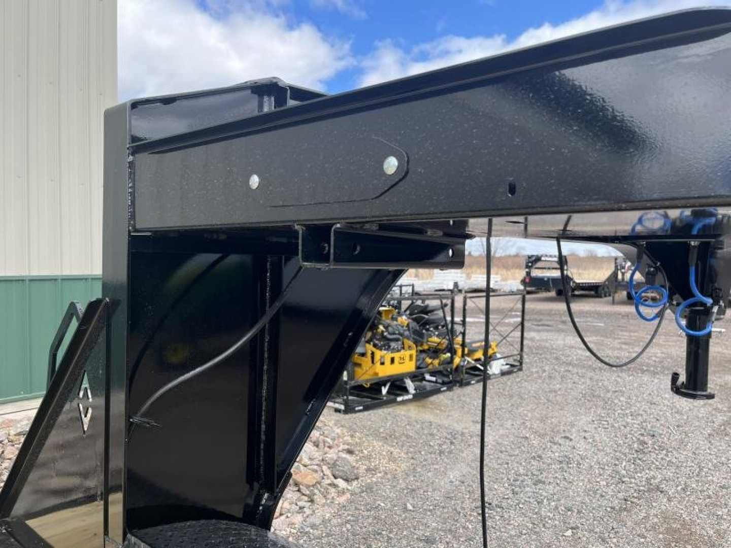 New 2025 Diamond C Trailers FMAX210 32' Hydraulic Dovetail GN Flatbed Trailer