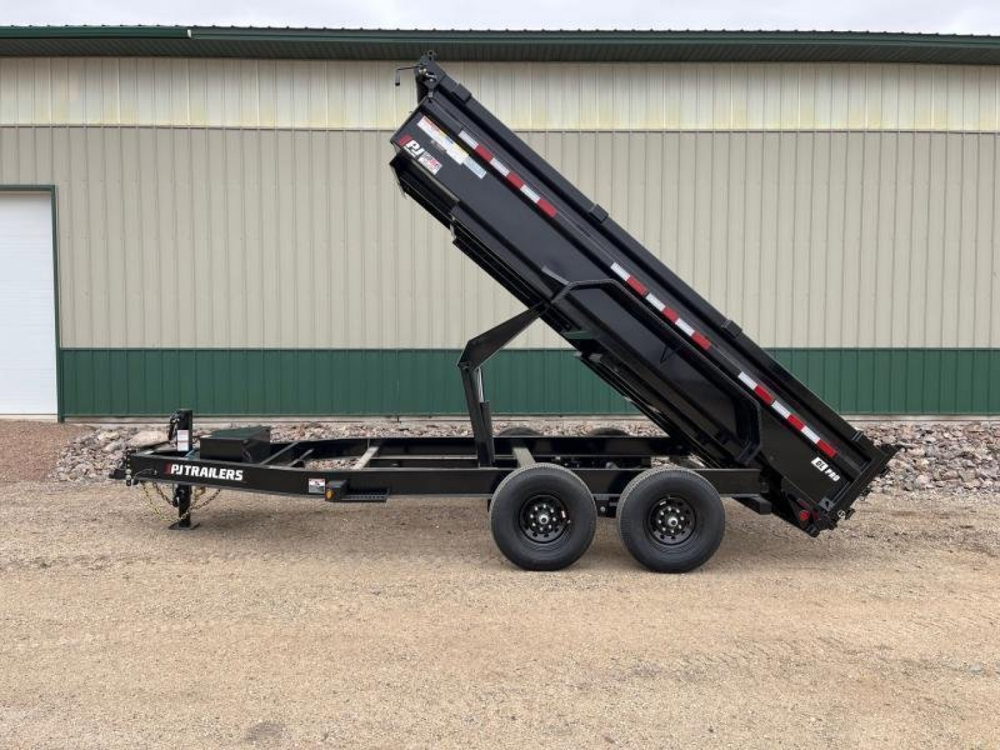 New 2025 PJ 14' x 83