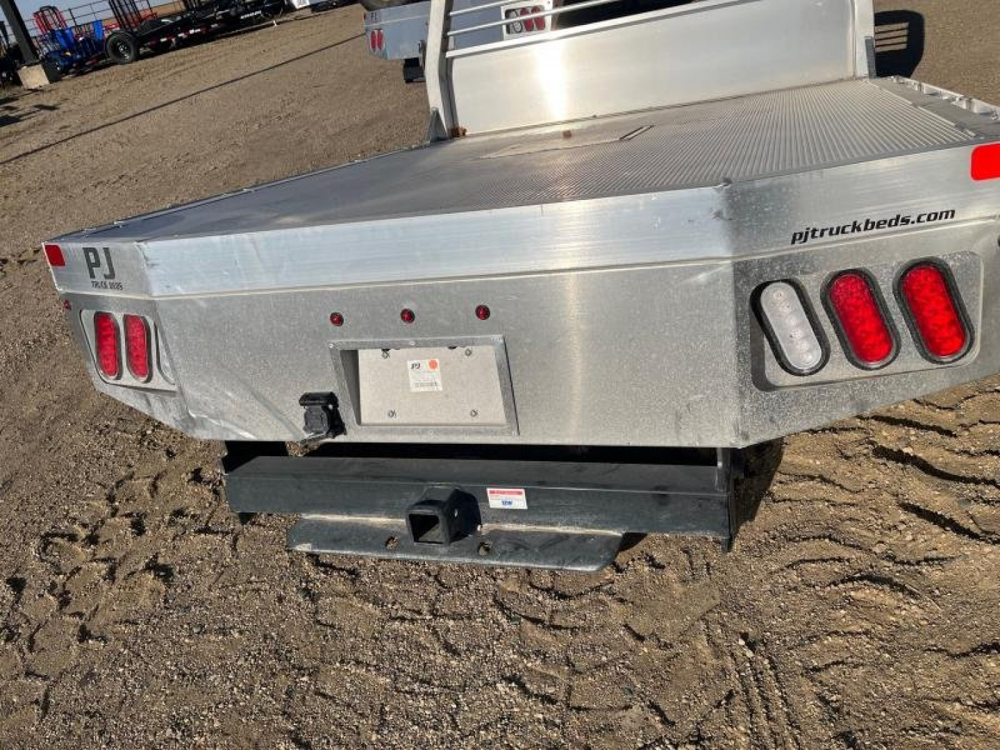 New 2025 PJ Trailers 84x102 flatbed Truck Bed