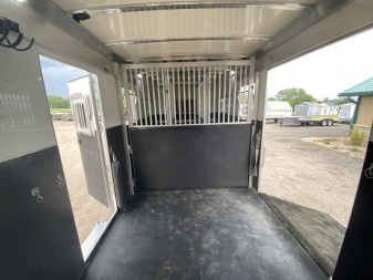 Used 2022 Cimarron 6H Head To Head