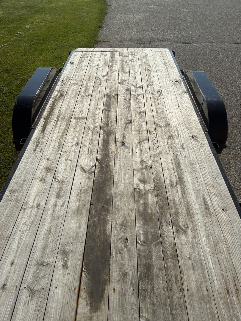 Used 2022 S&S Manufacturing 20' Flatbed Car Hauler