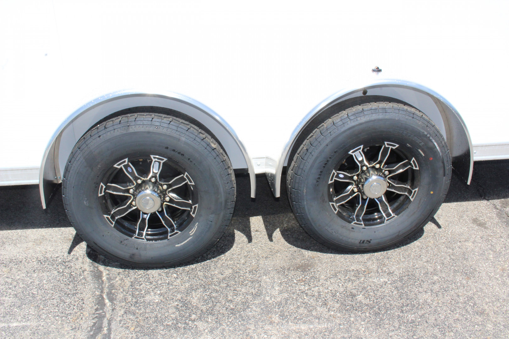 New 2025 United UXT Commercial Grade Cargo Trailer - 7 'x 18' - 7' Interior Height - Rear Ramp Door - Extended Tongue - 9900# GVW