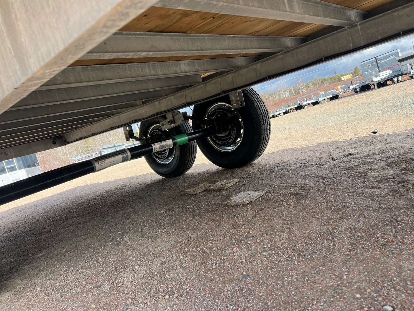 New 2025 LWL 8.5 x 20' flatbed / deck trailer 14,000 gvwr Deckover Trailer