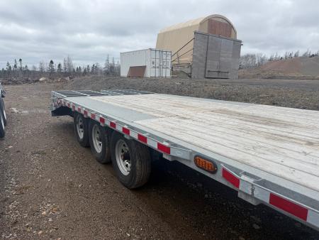 Used 2025 LWL 25 + 5 Gooseneck 21,000 Lb Deckover Trailer