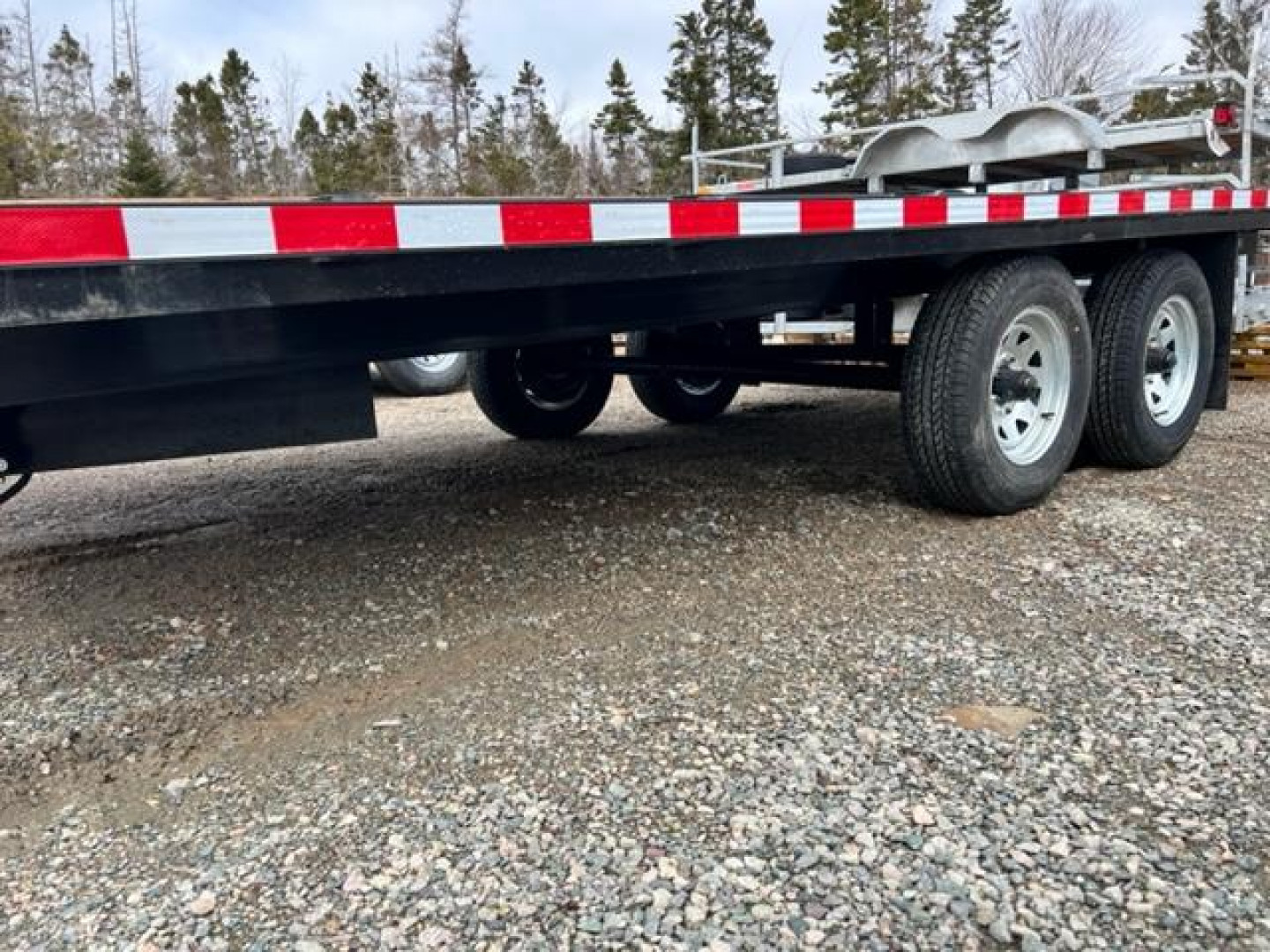 New 2025 LWL16' DKO Flatbed Trailer