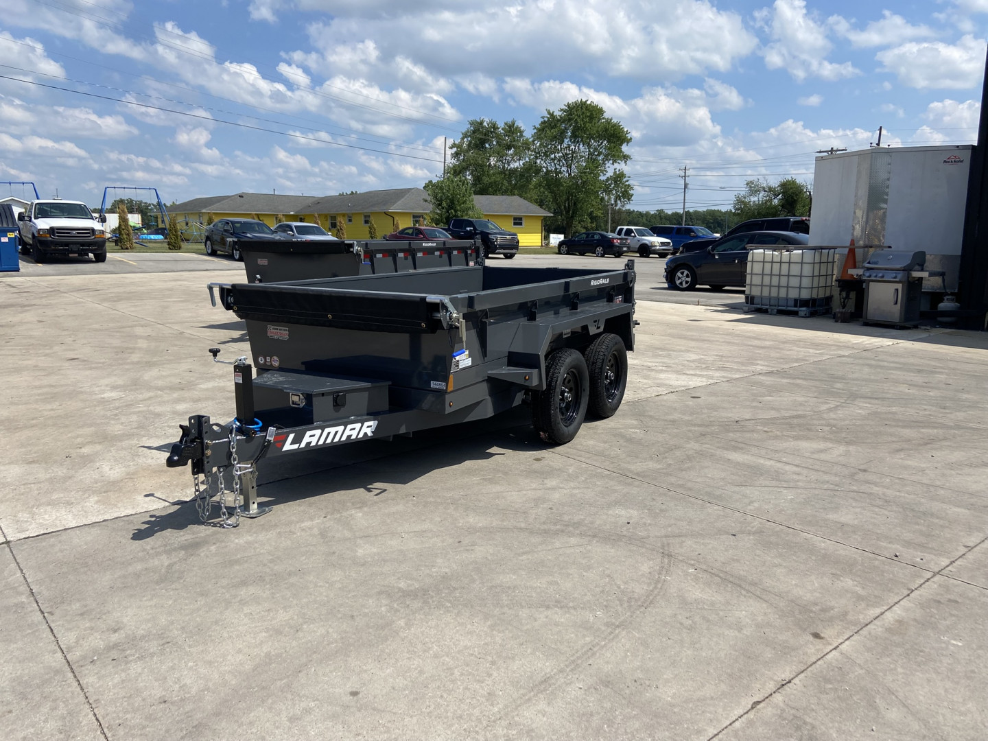 New Lamar 10' Mini Dump Trailer