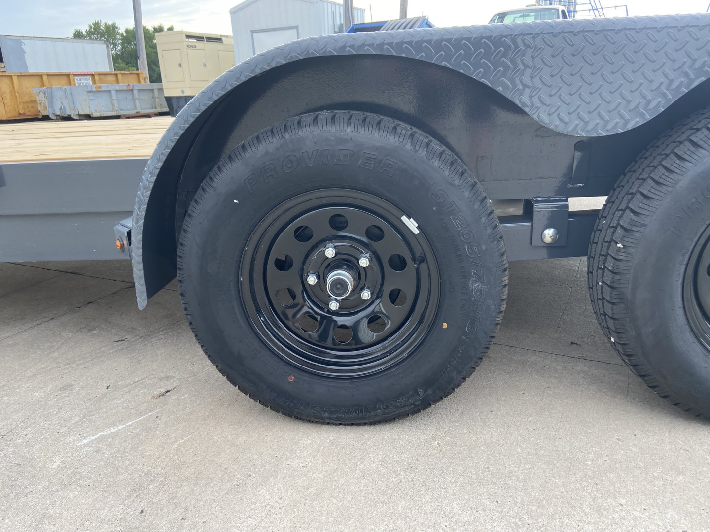 New Lamar 20' Car Hauler