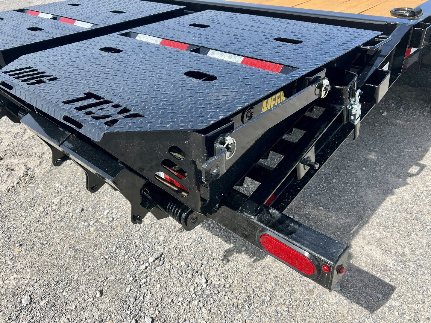New Big Tex Trailers 14EH-20 MR Equipment Trailer