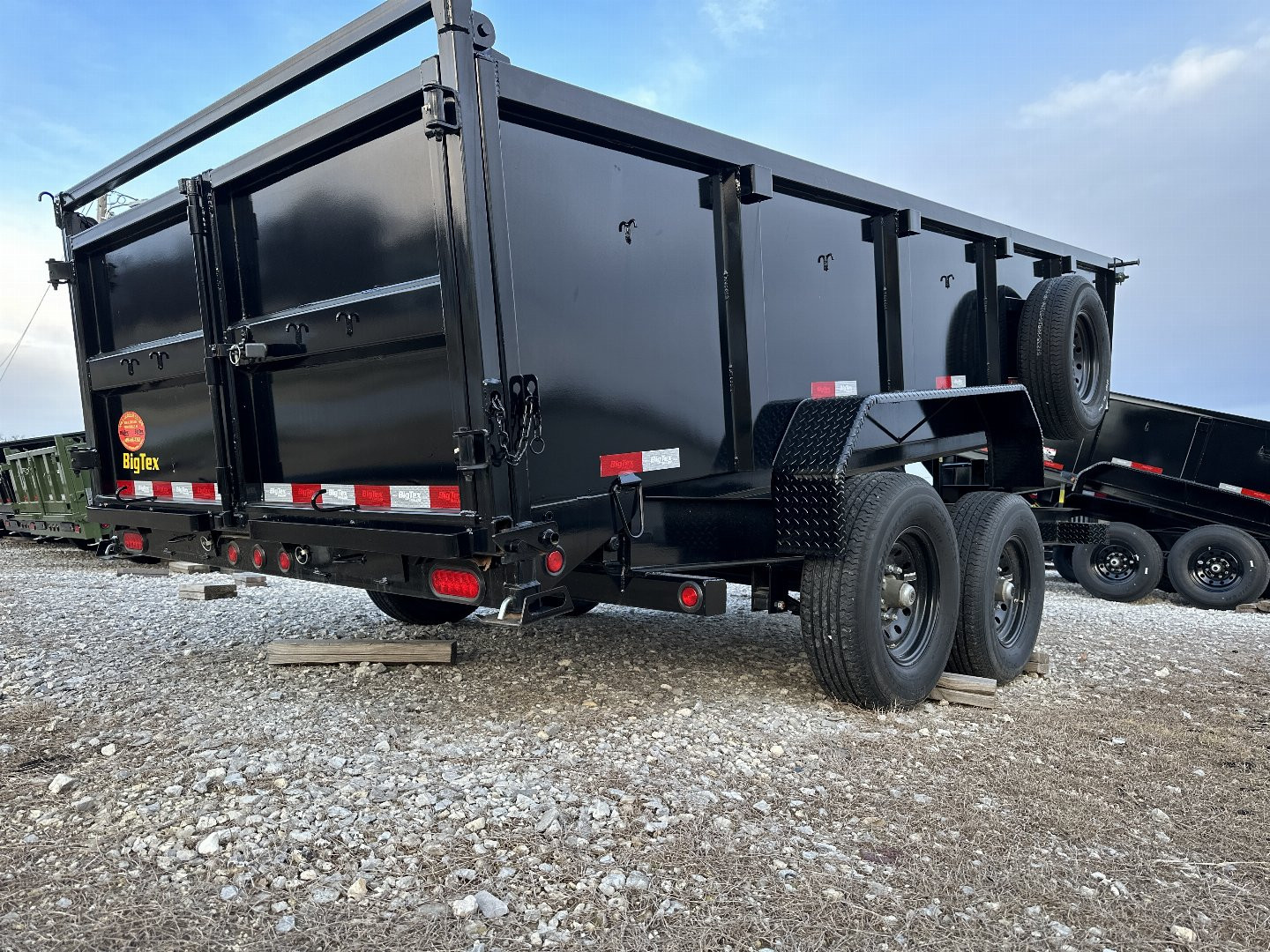 New BIG TEX TRAILERS 14LP-16- 4ft Sides Dump Trailer