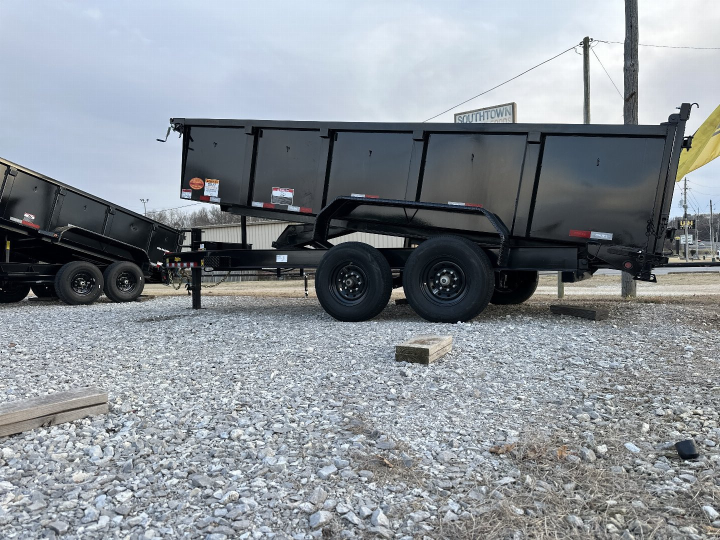 New BIG TEX TRAILERS 14LP-16- 4ft Sides Dump Trailer