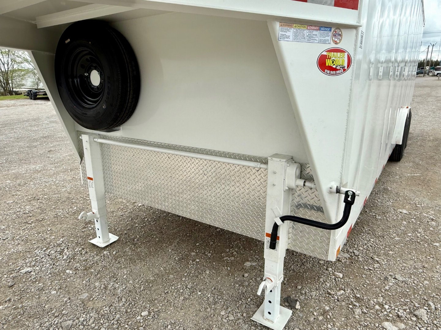 New 2025 Delco Trailers 24' All Steel Gooseneck Cargo / Enclosed Trailer