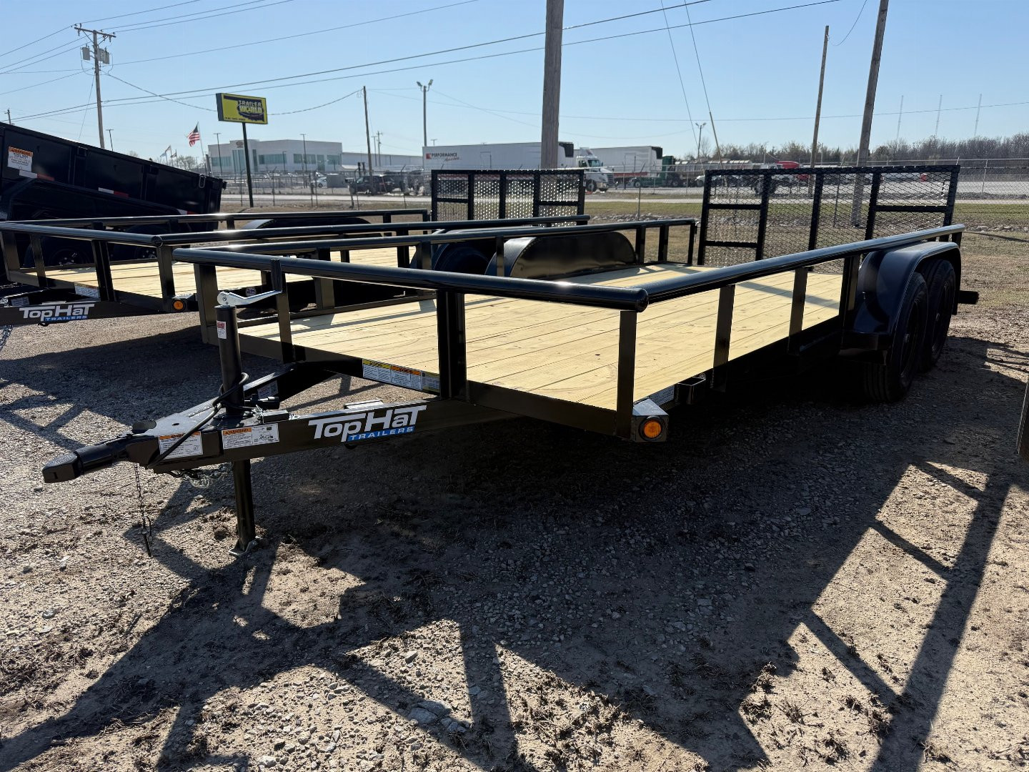 New 2025 Top Hat Trailers Utility Trailer MP14x83 w/ Dovetail