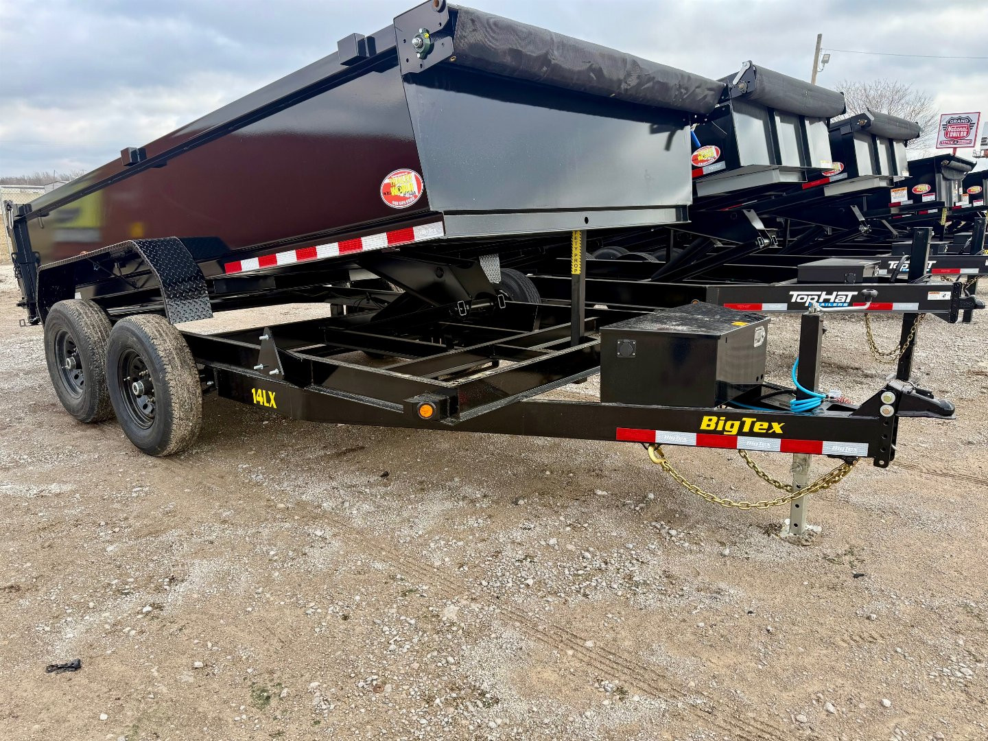 New 2025 Big Tex Trailers 14LX-14C2A-BK Dump Trailer