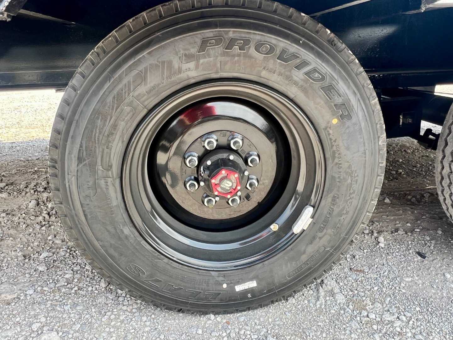 New 2024 Top Hat Trailers GN240-Super Singles Flatbed Trailer