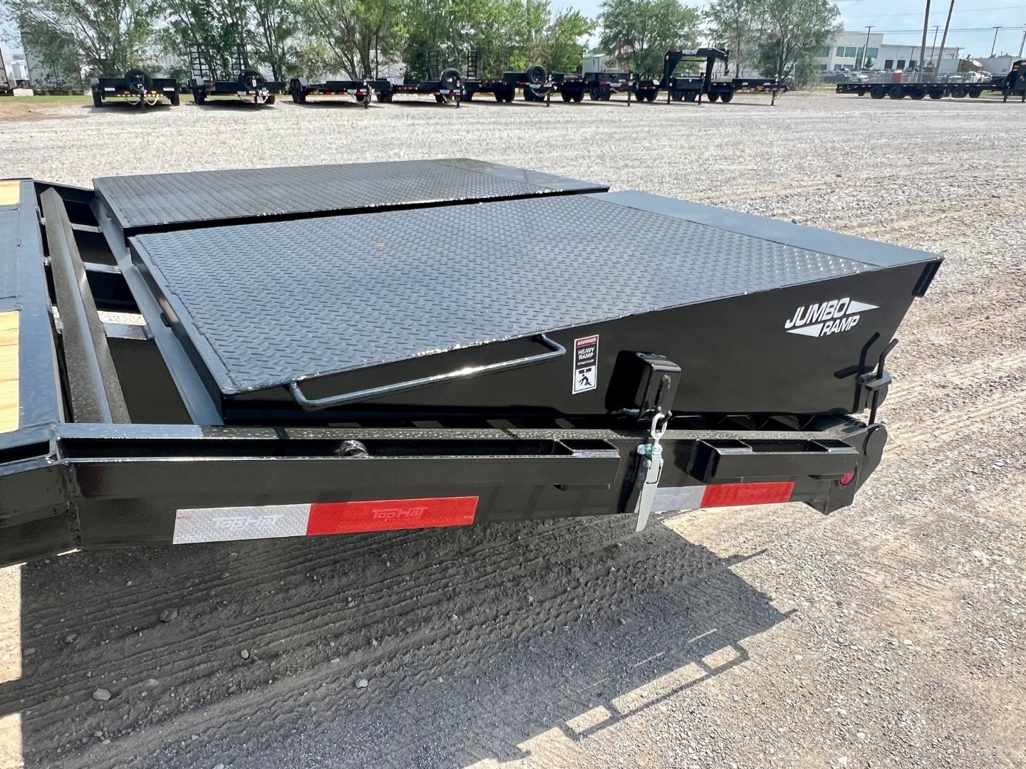 New 2024 Top Hat Trailers GN240-Super Singles Flatbed Trailer