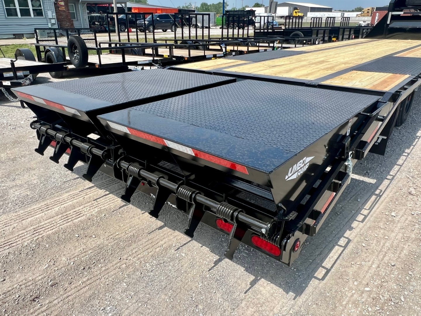 New 2024 Top Hat Trailers GN240-Super Singles Flatbed Trailer
