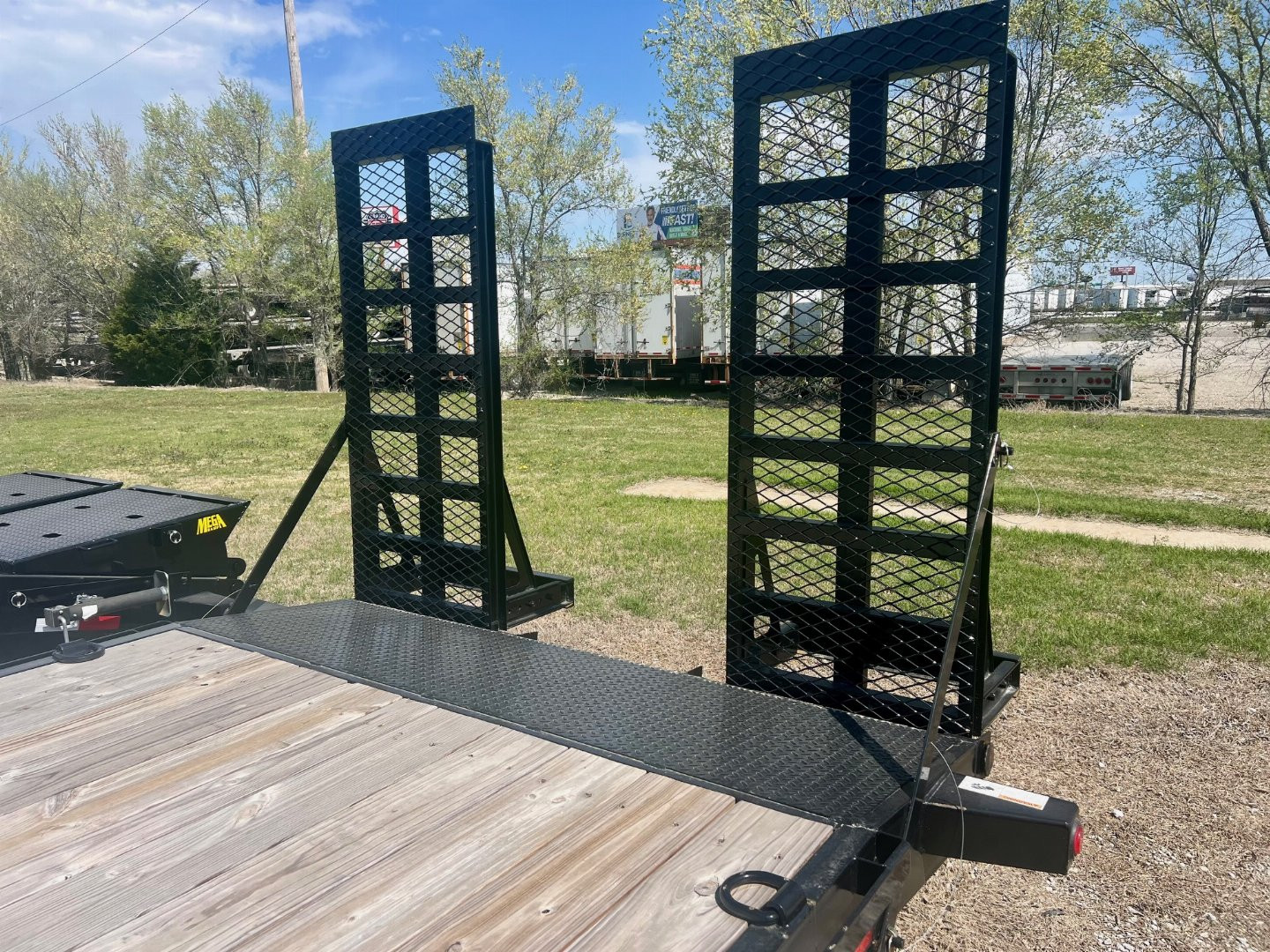 New 2024 TOP HAT TRAILERS EH22x83-17.5 Equipment Trailer