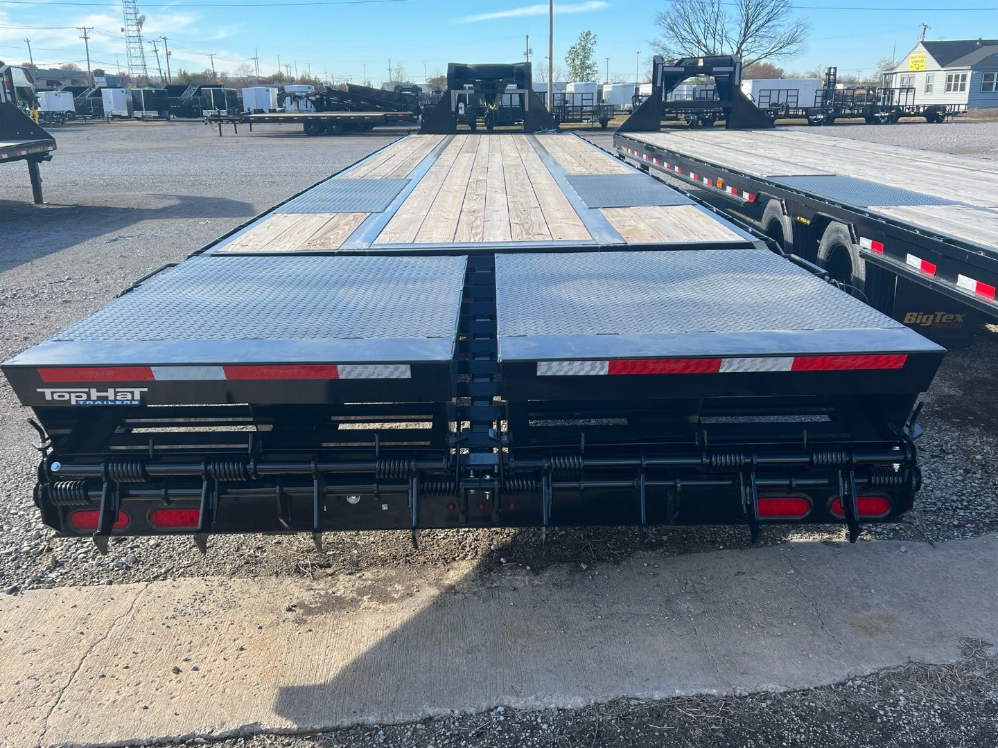 New 2026 Top Hat Trailers GN259-40x102 Flatbed Trailer