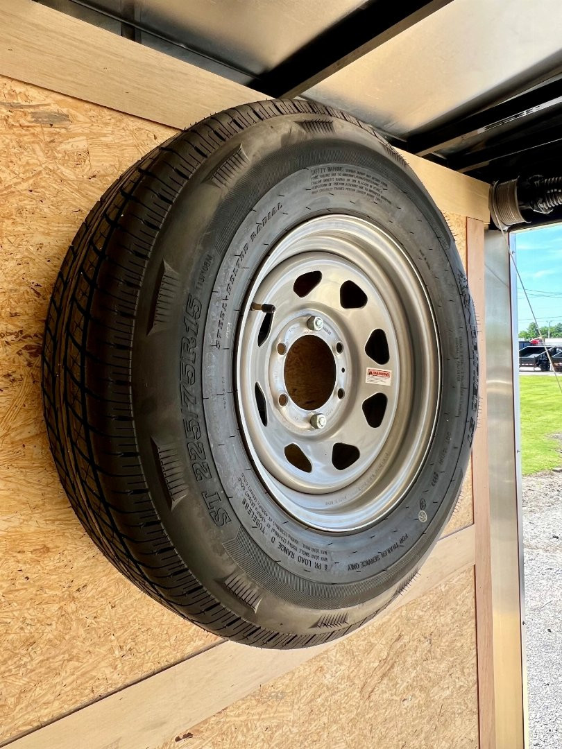 New 2025 WELLS CARGO Road Force RFV8524T3 Cargo / Enclosed Trailer