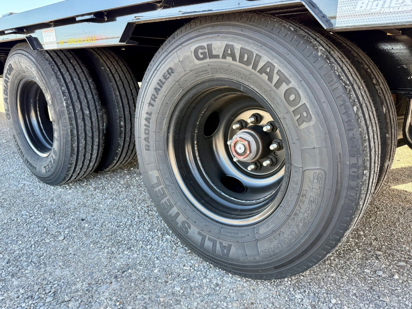 New 2025 Big Tex Trailers 22GN-40 Straight Deck w/ 14 Ply Upg.