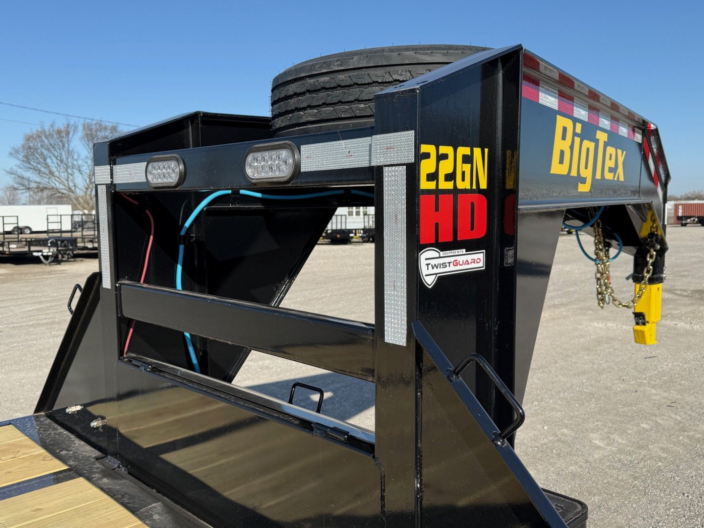 New 2025 Big Tex Trailers 22GN-40 Straight Deck w/ 14 Ply Upg.