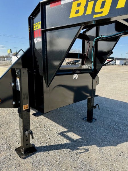 New 2025 Big Tex Trailers 22GN-40 Straight Deck w/ 14 Ply Upg.