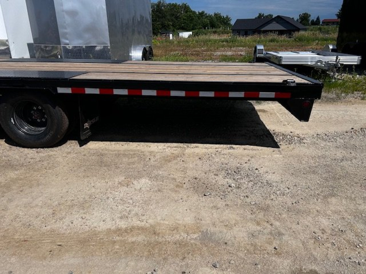 New 2026 Norstar FXG 102X34 GN 22K GVWR DECKOVER STRAIGHT DECK Equipment Trailer
