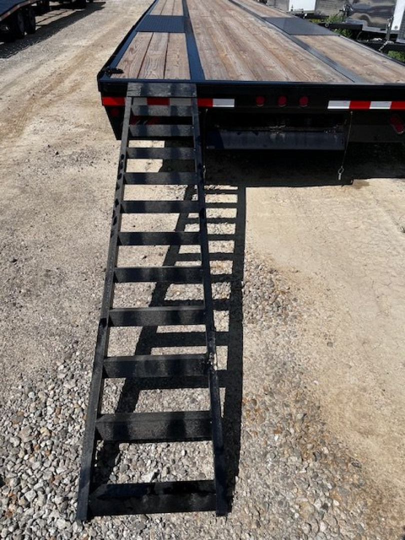 New 2026 Norstar FXG 102X34 GN 22K GVWR DECKOVER STRAIGHT DECK Equipment Trailer