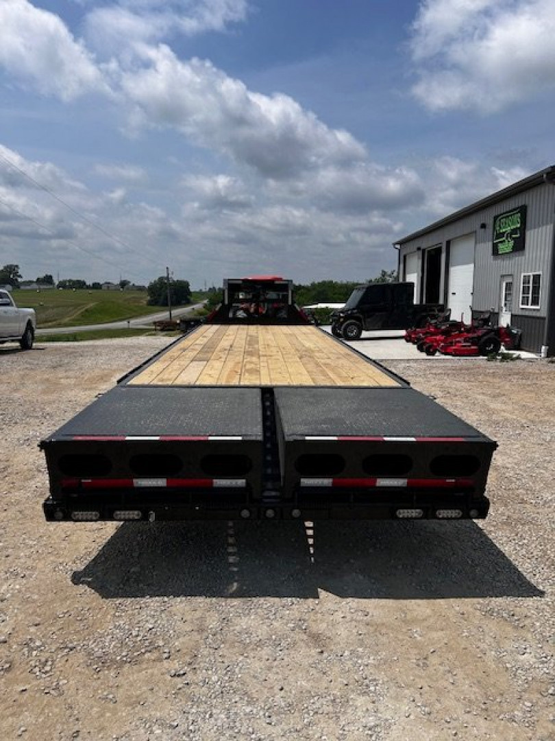 New 2026 MAXX-D GSX 102"X30' 21K GVWR DECKOVER TRIPLE AXLE GOOSENECK 14 PLY TIRES Equipment Trailer