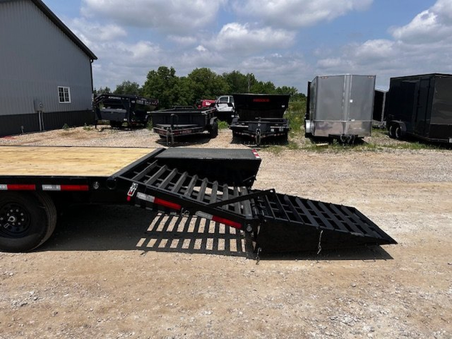 New 2026 MAXX-D GSX 102"X30' 21K GVWR DECKOVER TRIPLE AXLE GOOSENECK 14 PLY TIRES Equipment Trailer