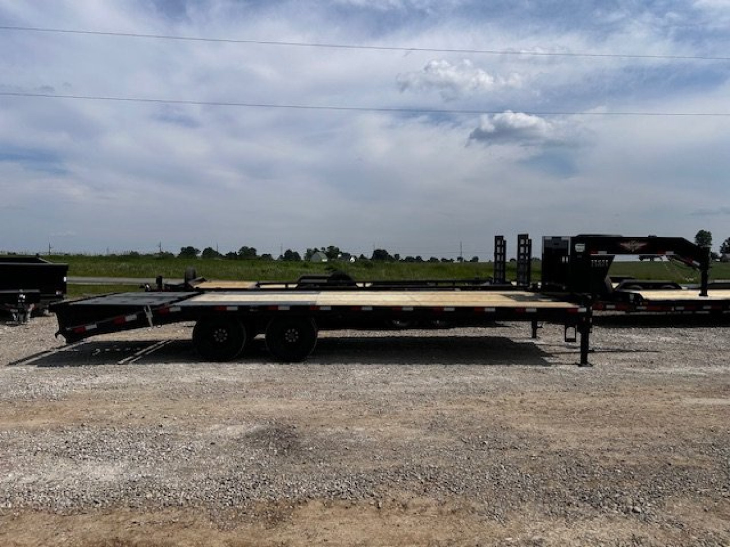 New 2025 H&H Trailers 102"X25' DECKOVER GN LOW PROFILE 22,500 GVWR SUPER DELUXE RAMPS/SPARE Equipment Trailer