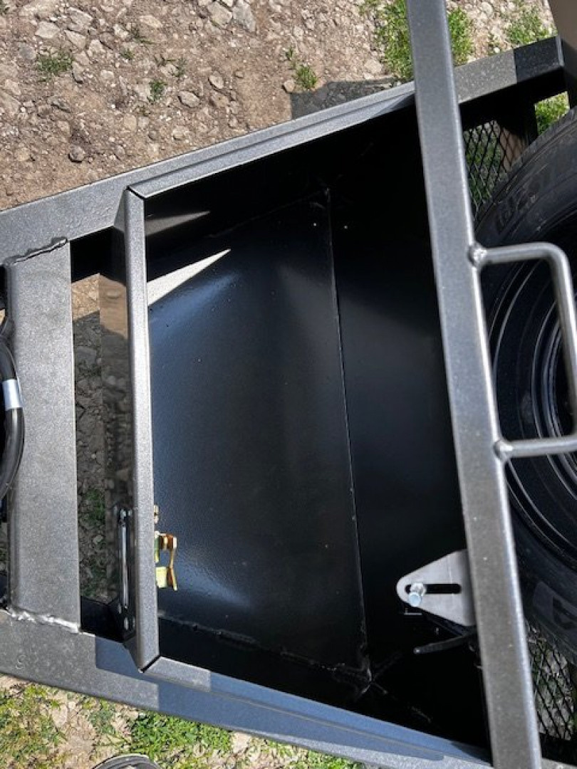 New 2026 MAXXD G8X 83X22 16000 LB GVWR GRAVITY TILT 6' STATIONARY DECK Equipment Trailer