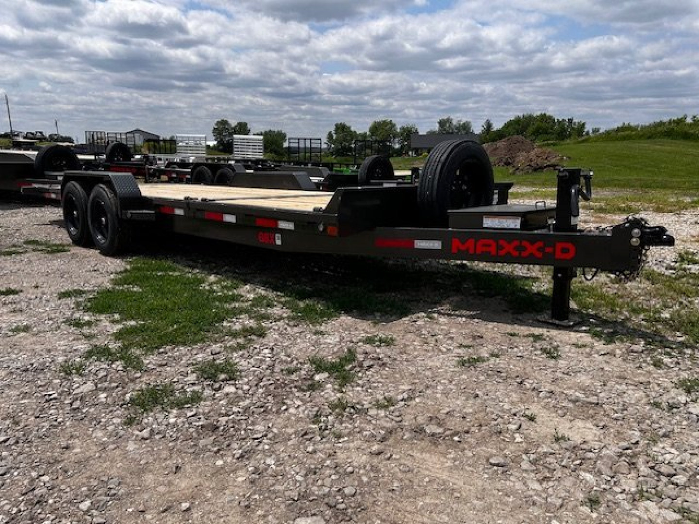 New 2026 MAXXD G8X 83X22 16000 LB GVWR GRAVITY TILT 6' STATIONARY DECK Equipment Trailer